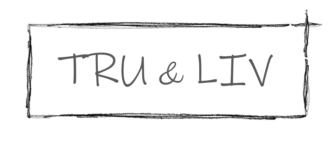 Ein teikna firkant med med orda tru og liv inni
